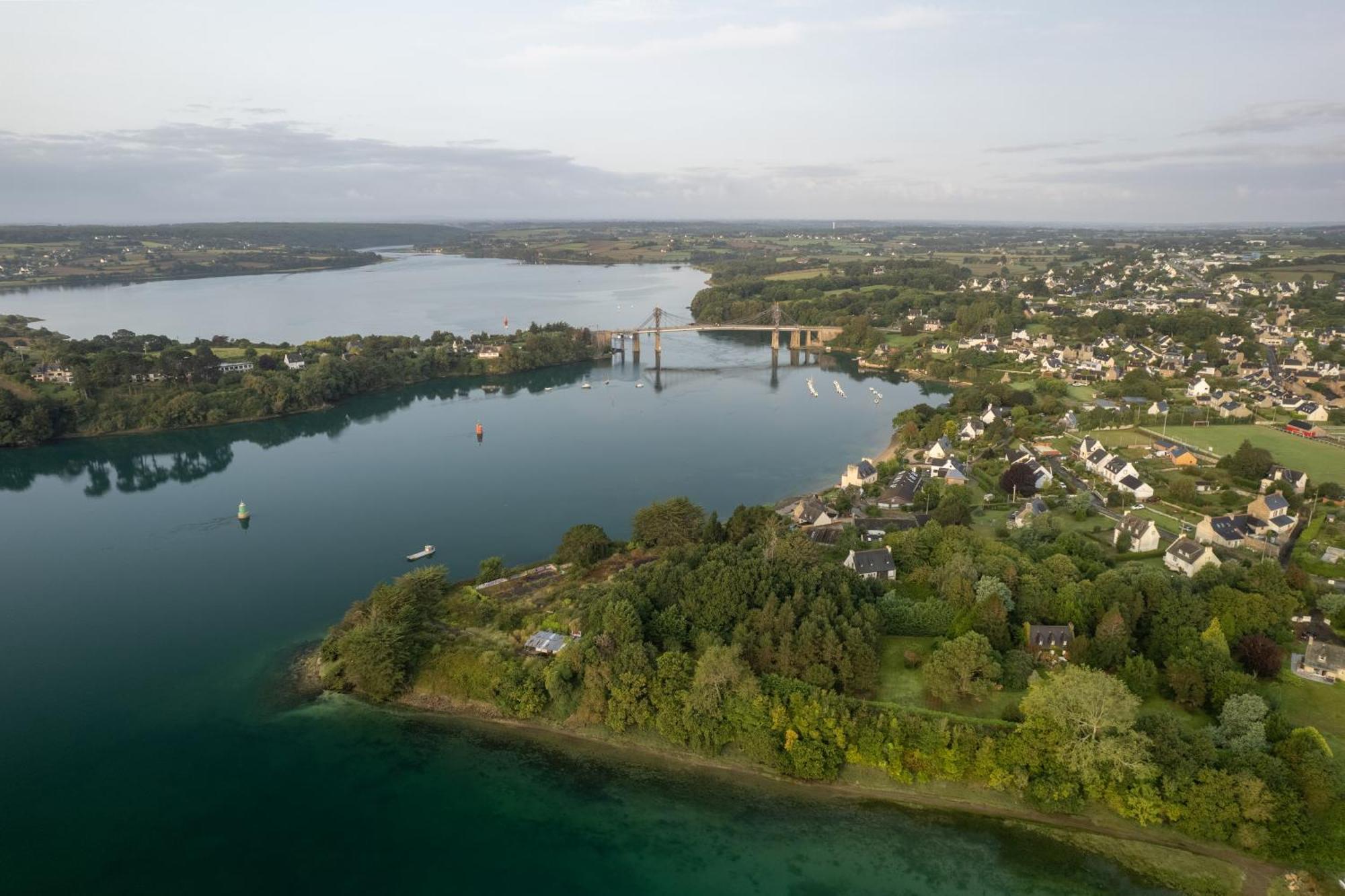 Gite De La Mer Sur Le Port De Plaisance De Lezardrieux Bretagne Bagian luar foto